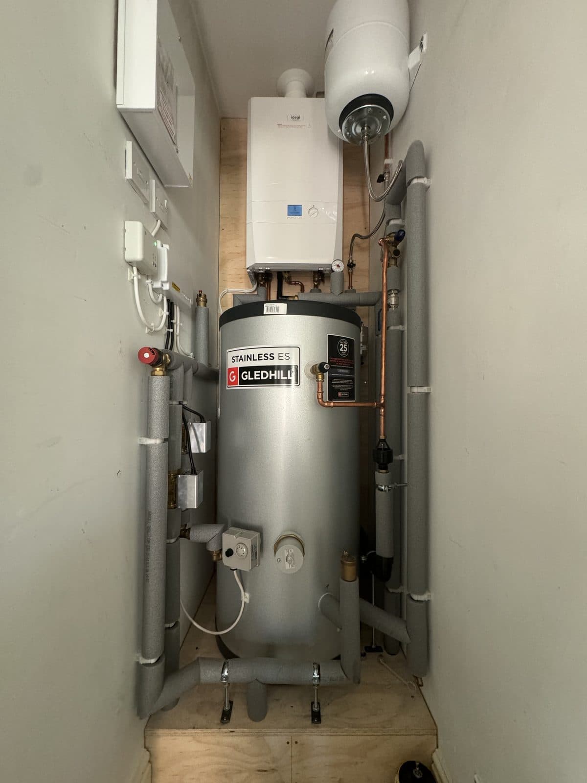 Completed plumbing and heating work — photo 2